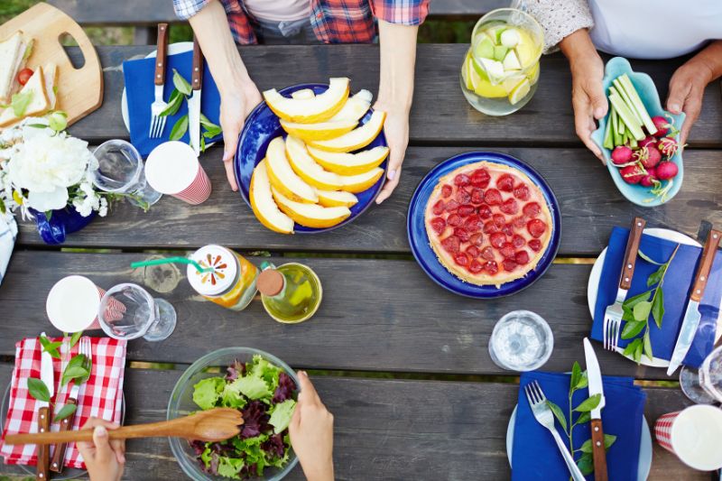 cosa mangiare per stare bene in estate