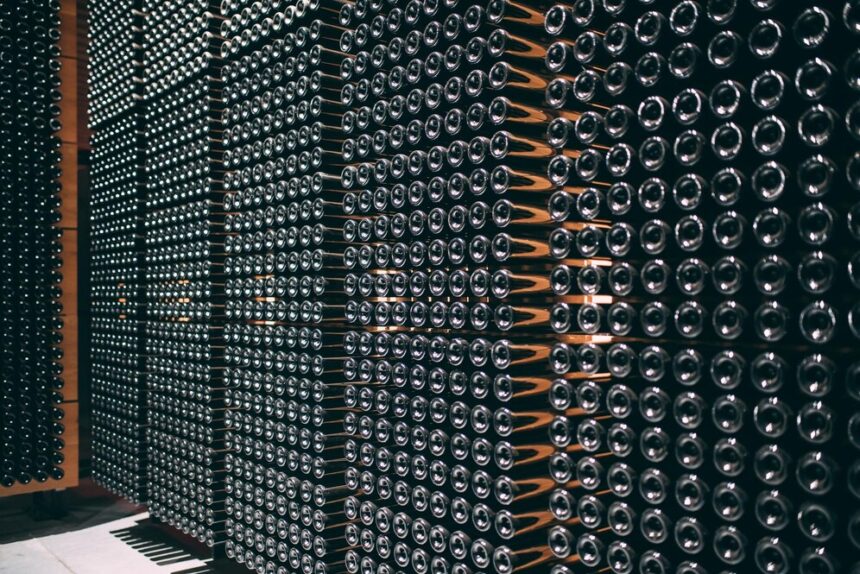 vino che è stato imbottigliato.